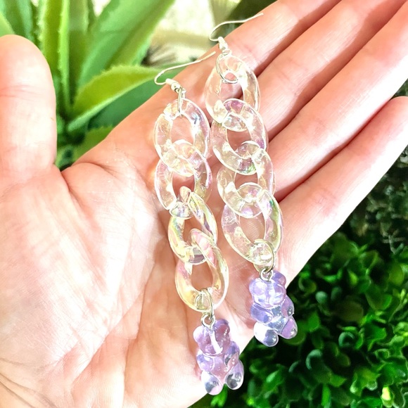 Acrylic Chain Link Gummy Bear Earrings - Picture 3 of 6